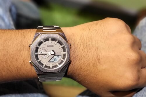 Skmei - 1816 - Dual Display luminous waterproofs 50+ timezone - Silver/Black photo review