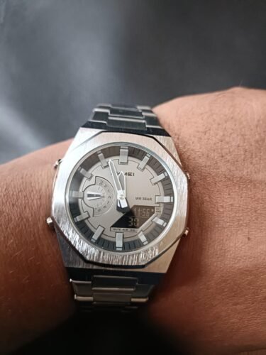 Skmei - 1816 - Dual Display luminous waterproofs 50+ timezone - Silver/Black photo review